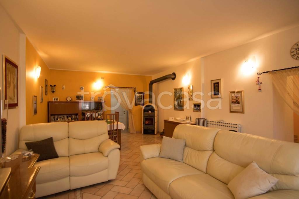 Villa a Schiera in vendita a Montefiore Conca via Serra Sopra