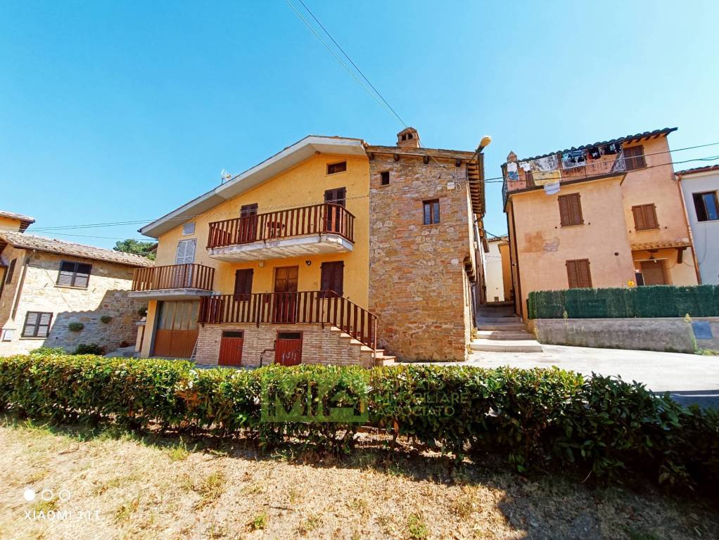 Casa Indipendente in vendita ad Amandola località Villa rustici, 6