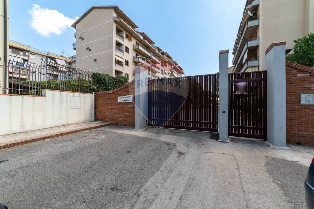 Appartamento in vendita a Caltagirone via Sebastiano Foti, 21