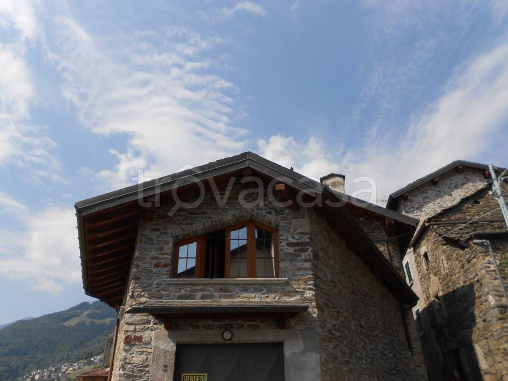 Villa in vendita a Cosio Valtellino via Sacco di Sotto