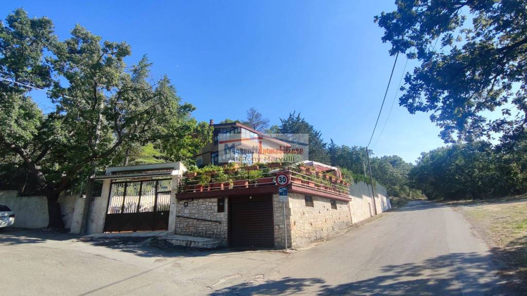 Villa in vendita a Cassano delle Murge via Costone di Bruno, 2A