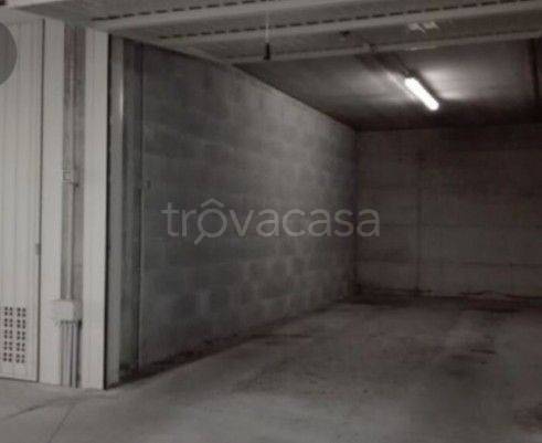 Garage in vendita a Casatenovo via Don Antonio Brambilla, 3