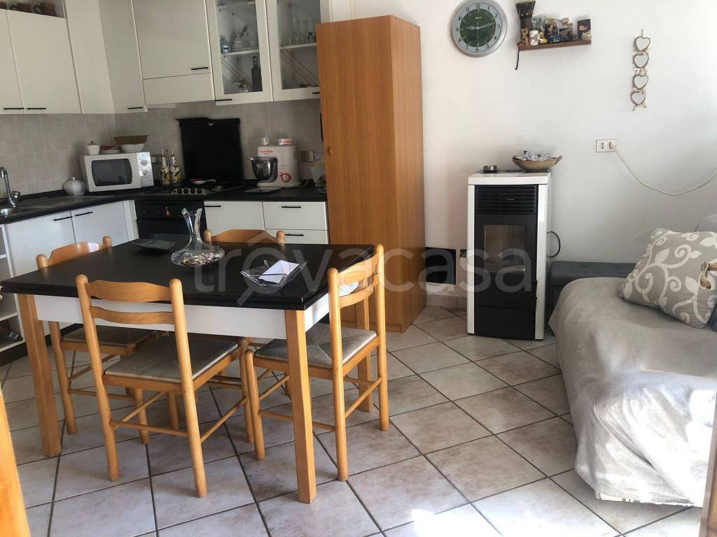 Appartamento in in vendita da privato ad Alberona via Dante Alighieri, 35