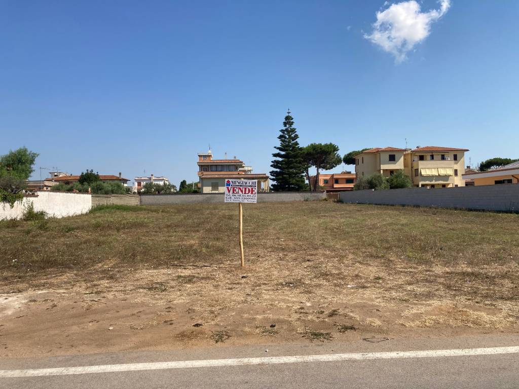 Terreno Residenziale in vendita a Nettuno via Lago Maggiore