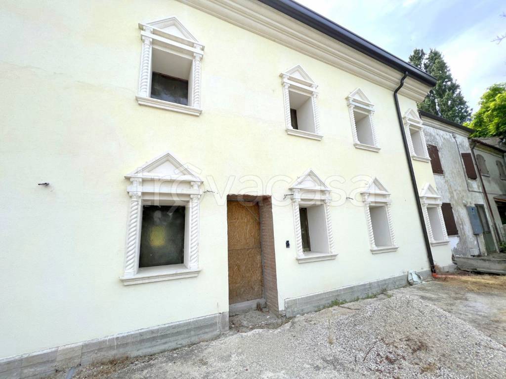 Villa a Schiera in vendita a Crespino via Sant'Antonio