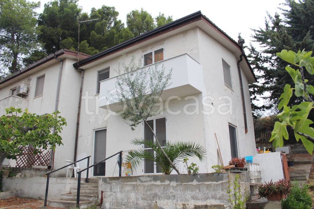 Villa a Schiera in vendita a Montegiordano contrada Padula