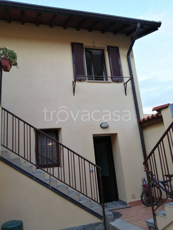 Appartamento in in vendita da privato a Robbiate via Don Sebastiano Colleoni, 14