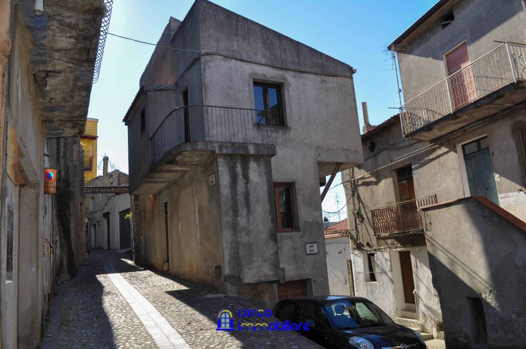 Appartamento in vendita a Grisolia largo Piazza, 27