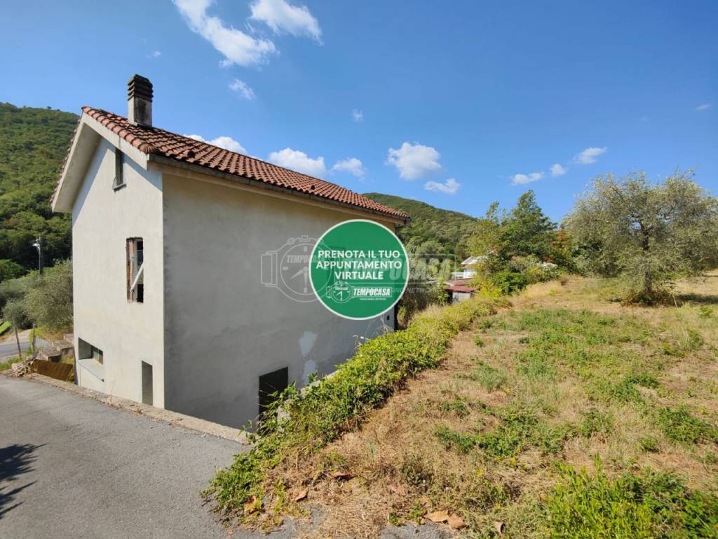 Villa in vendita ad Andora via divizia