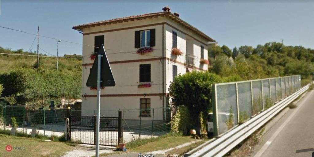 Villa in in vendita da privato a Gualdo Tadino crocicchio