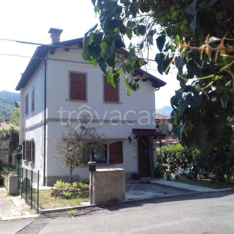 Casa Indipendente in in vendita da privato a Casola Valsenio viale Domenico Neri, 7