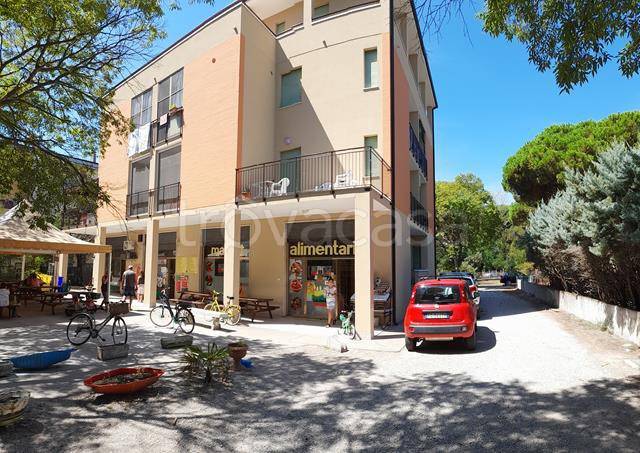Appartamento in vendita a Comacchio viale dei Cedri, 5