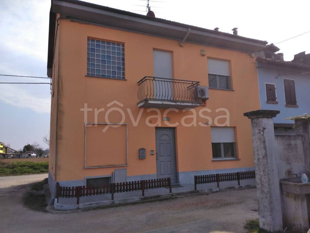 Villa in in vendita da privato a Casale Monferrato cantone Cerreto, 28