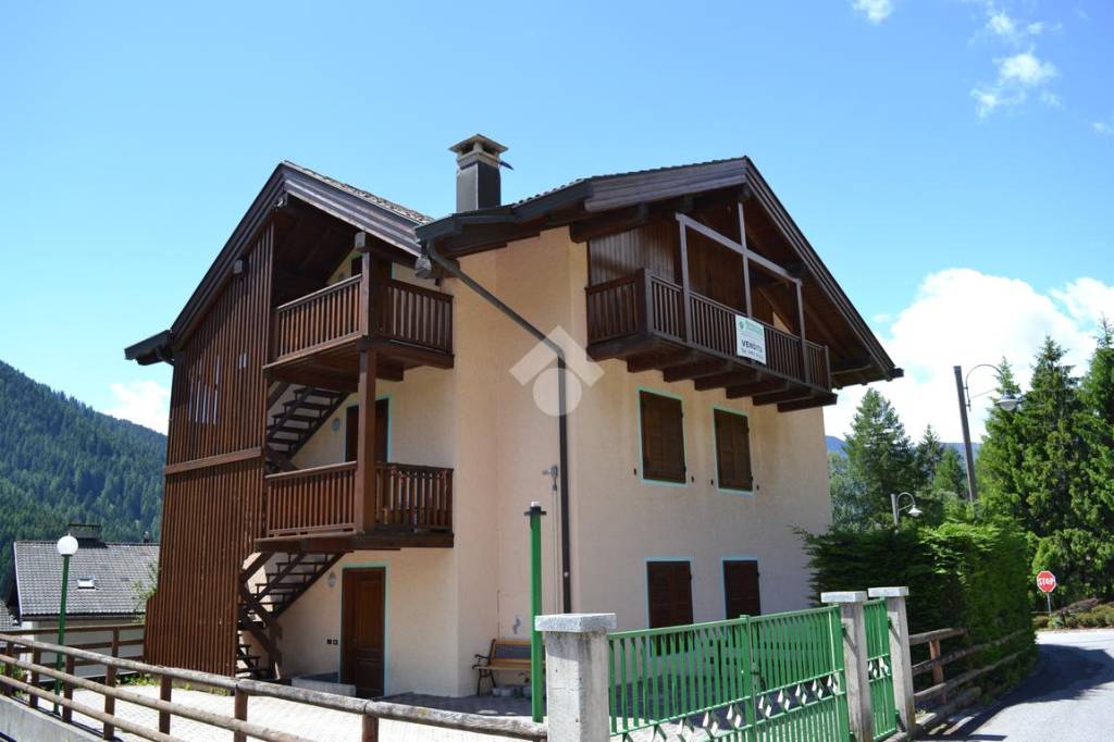 Appartamento in vendita a Pinzolo via Val Brenta, 14