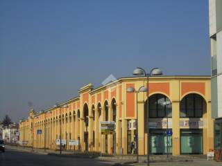 Garage in vendita a lugo via foro boario, 30