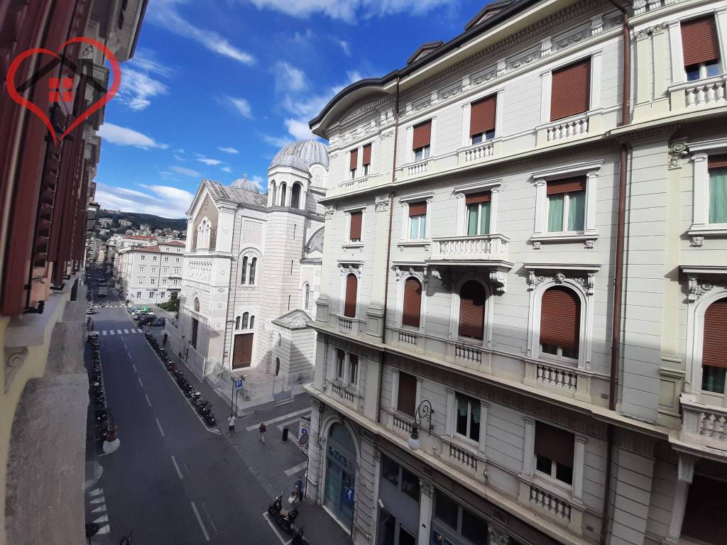 Appartamento in vendita a Trieste via San Spiridione, 10