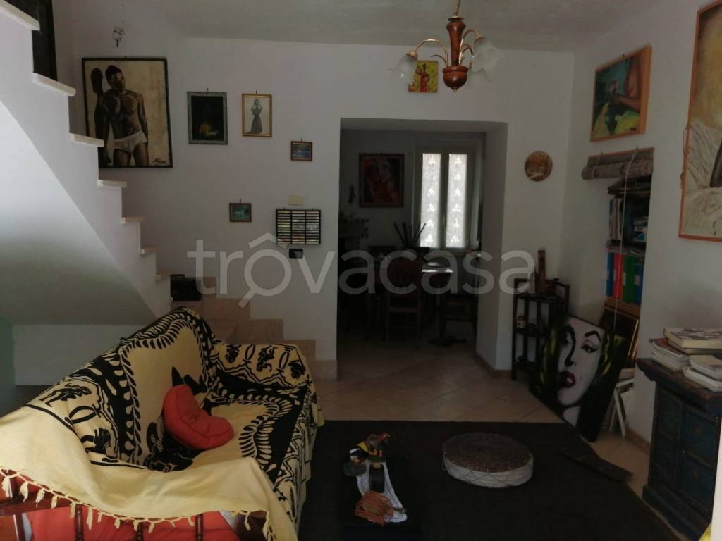 Casa Indipendente in in vendita da privato a Terni via Ippocrate, 431