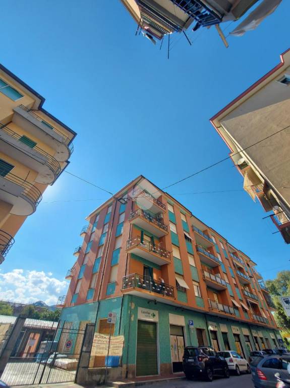 Appartamento in vendita ad Albisola Superiore via Giuseppe Garibaldi, 51