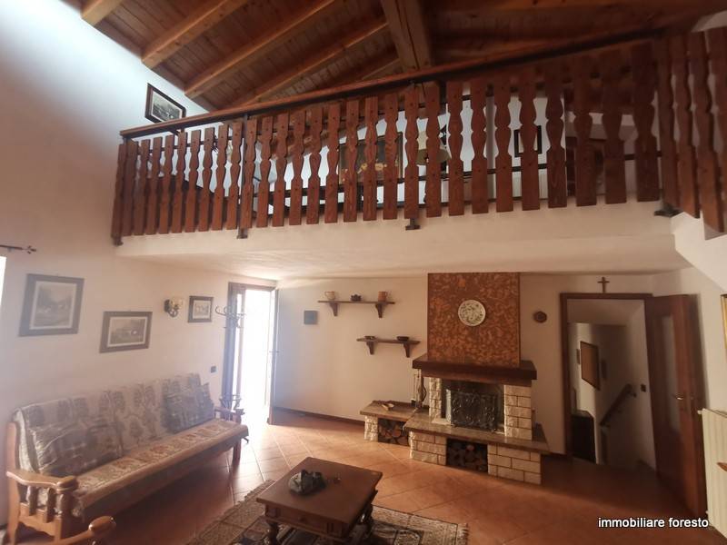 Villa Bifamiliare in vendita a Civo frazione Roncaglia Sotto, 19
