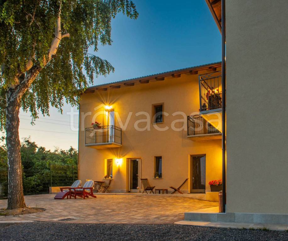 Casale in vendita ad Alba via Vincenzo Gioberti, 8