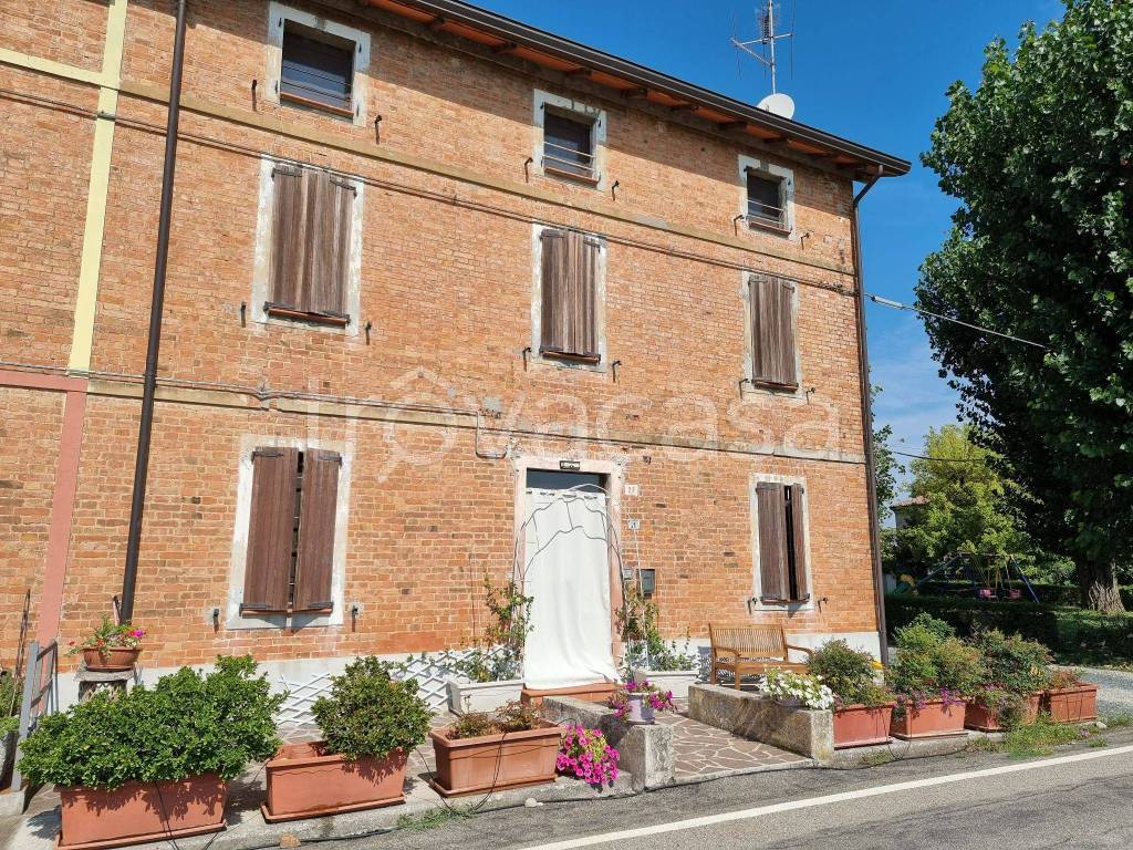 Villa a Schiera in in vendita da privato ad Alseno via Stazione, 21