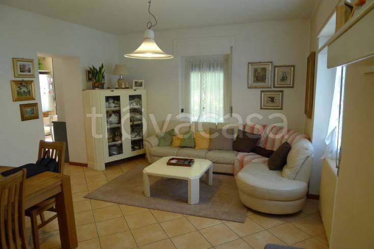 Villa in vendita a Omegna via Maresco, 20