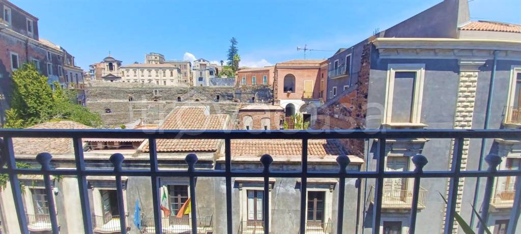 Appartamento in vendita a Catania via Vittorio Emanuele ii, 217