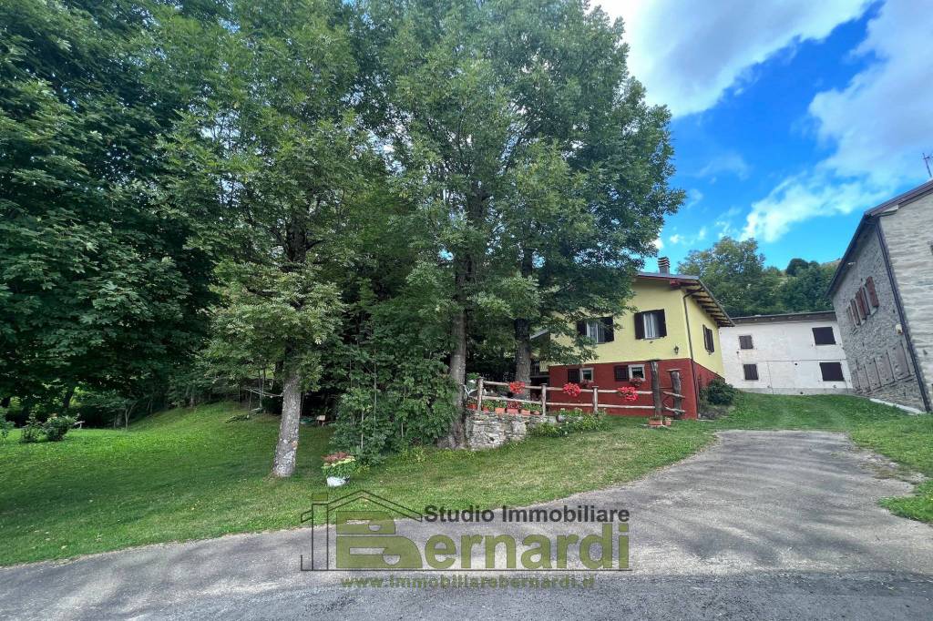 Villa in vendita a Fanano via Cimone, 2322