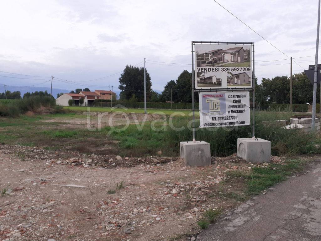 Terreno Residenziale in vendita a Carmignano di Brenta via Ca' del Diavolo