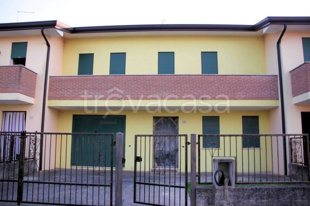 Villa a Schiera in in vendita da privato a Tribano via Guglielmo Marconi, 50