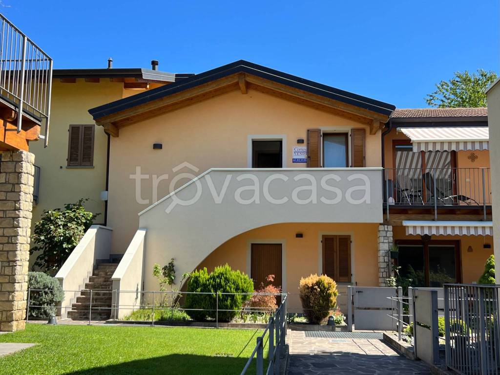 Appartamento in vendita a Spinone al Lago via Nazionale, 15