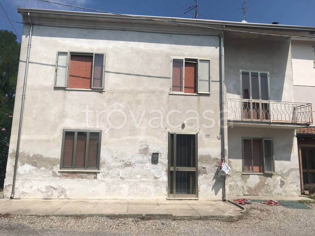 Casale in vendita a San Benedetto Po