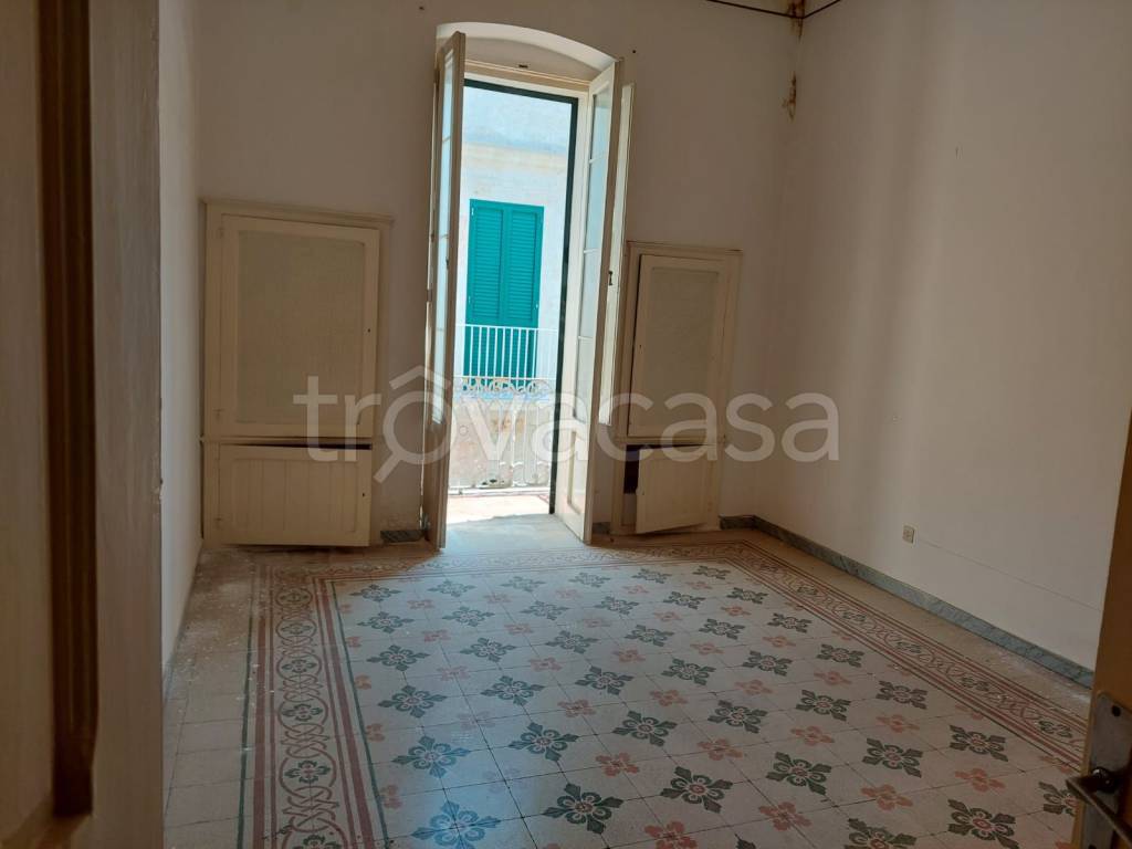 Casa Indipendente in vendita a Mola di Bari via Dante Alighieri, 11