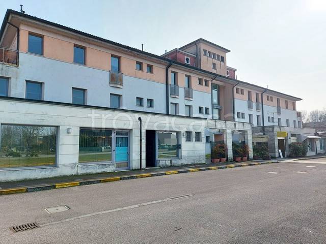 Ufficio in vendita ad Asola via Lazio