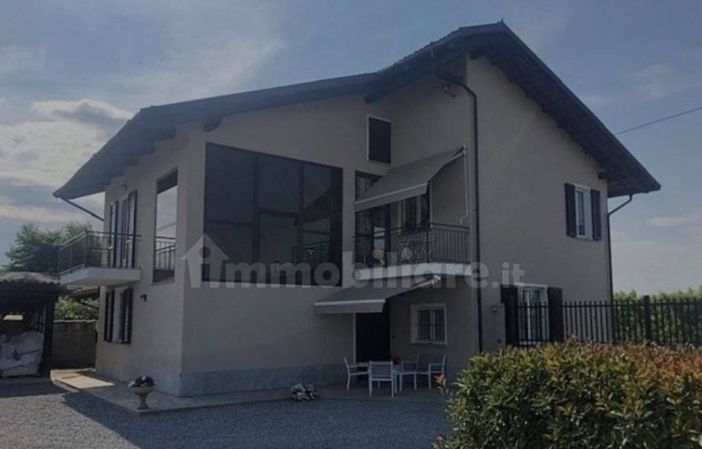 Villa in in vendita da privato a Verzuolo via Pomarolo, 132