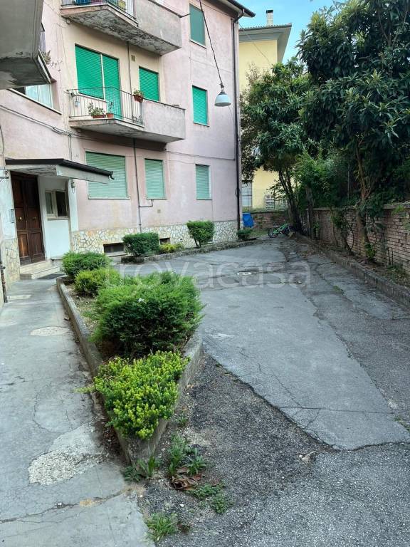 Appartamento in in vendita da privato a Pratola Peligna via Statale per Pratola, 2