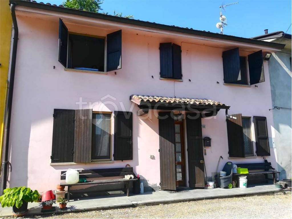 Casa Indipendente in vendita a Carpaneto Piacentino