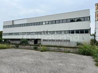 Capannone Industriale in vendita a Chieve sp17