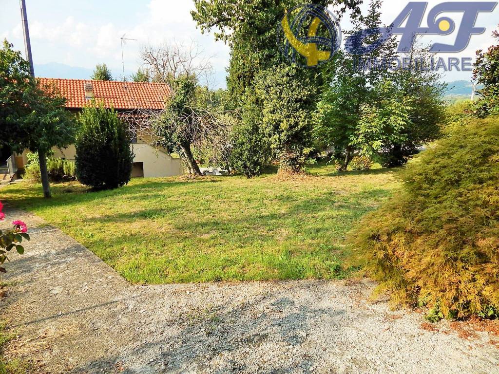 Villa in vendita a Besana in Brianza via Piave, 1