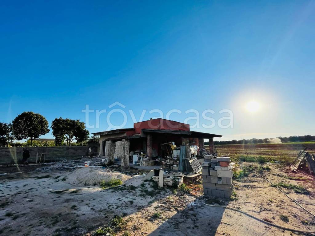 Villa in vendita a Nettuno via Deruta