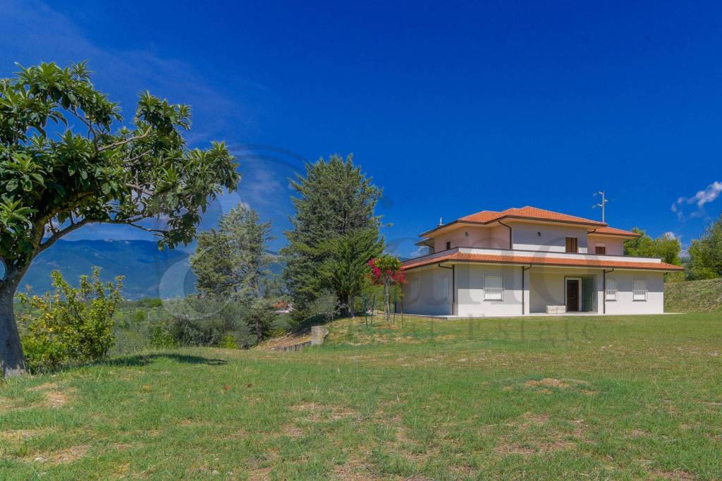 Villa in vendita ad Arpino via vallefredda, snc
