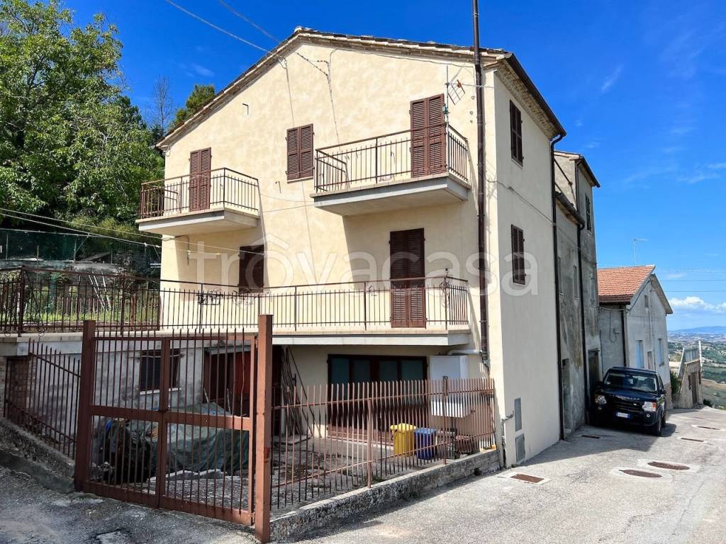 Casa Indipendente in in vendita da privato a Montelparo via Catigliano, 30