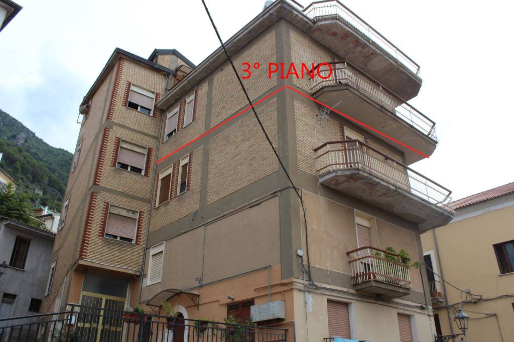 Appartamento in in vendita da privato a Sala Consilina via Giuseppe Mazzini, 6