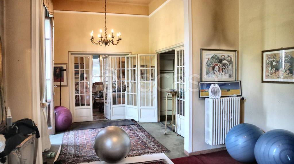 Villa in vendita a Lucca viale Lazzaro Papi
