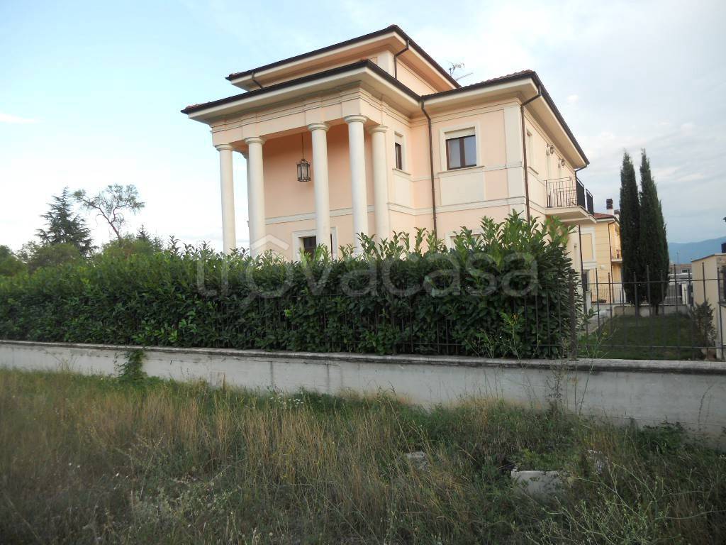 Villa in vendita ad Avezzano