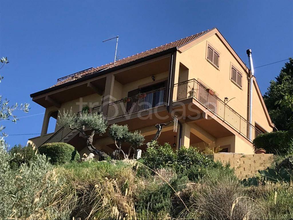 Villa in in vendita da privato a Enna strada Vicinale Salerno, 1