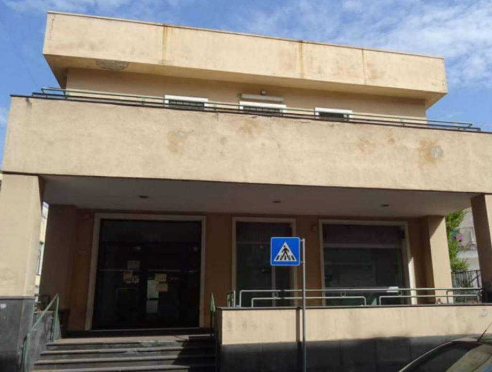 Filiale Bancaria in vendita a Somma Vesuviana via Roma 61