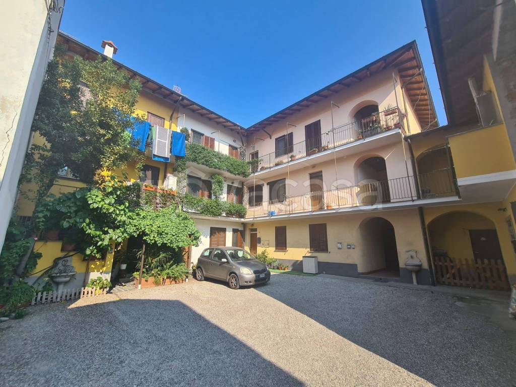Casa Indipendente in vendita a San Giorgio su Legnano vicolo Parravicini, 3