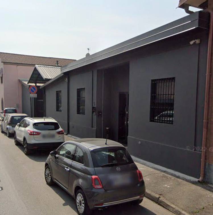Capannone Industriale in in vendita da privato a Nichelino via Cesare Pavese, 5