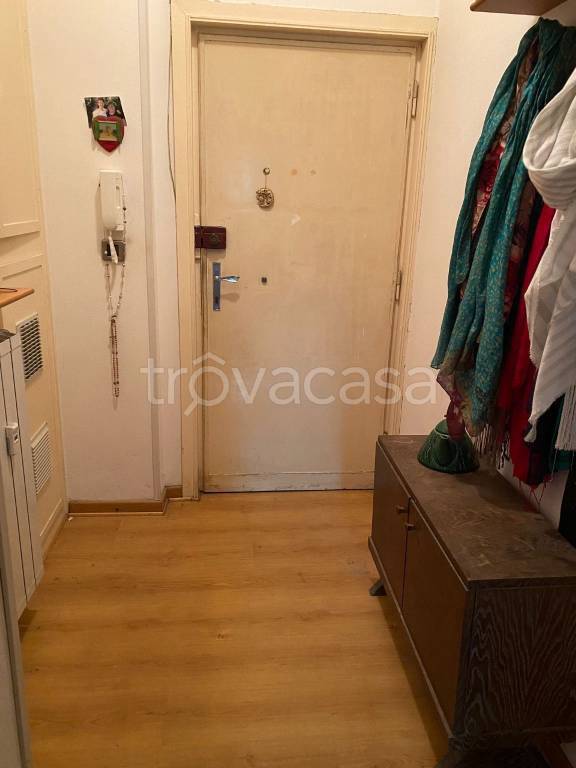 Appartamento in in vendita da privato a Trieste via Capodistria, 41